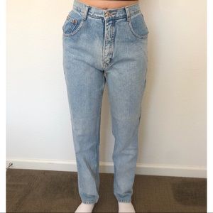 Vintage High Waisted Long Light Wash Jeans